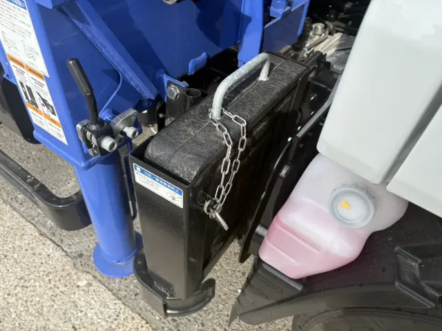 三菱 キャンター 2RG-FEAV0(2WD)の写真23