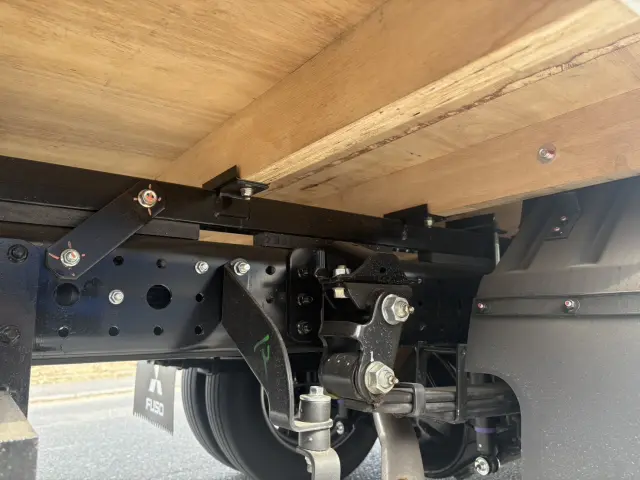 三菱 キャンター 2RG-FEAV0(2WD)の写真27