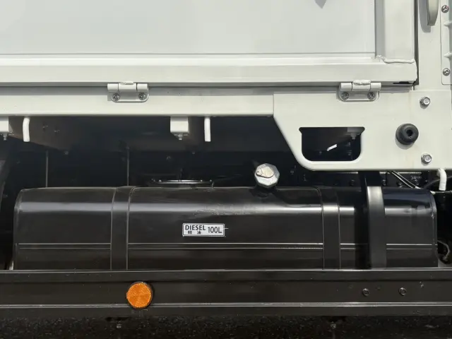 三菱 キャンター 2RG-FEAV0(2WD)の写真29