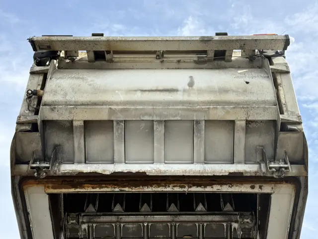 日野 レンジャー TKG-FC9JGAA(2WD)の写真16