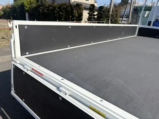 三菱 キャンター 2PG-FEB80(2WD)の写真10