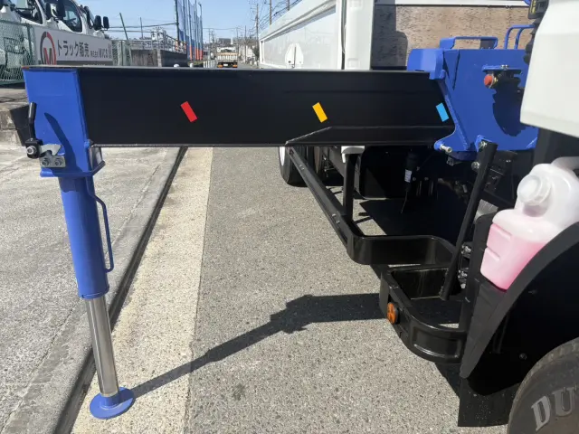 三菱 キャンター 2PG-FEB80(2WD)の写真17