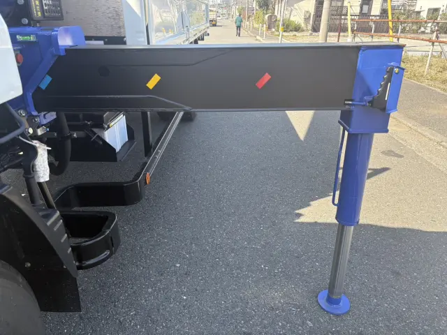 三菱 キャンター 2PG-FEB80(2WD)の写真18