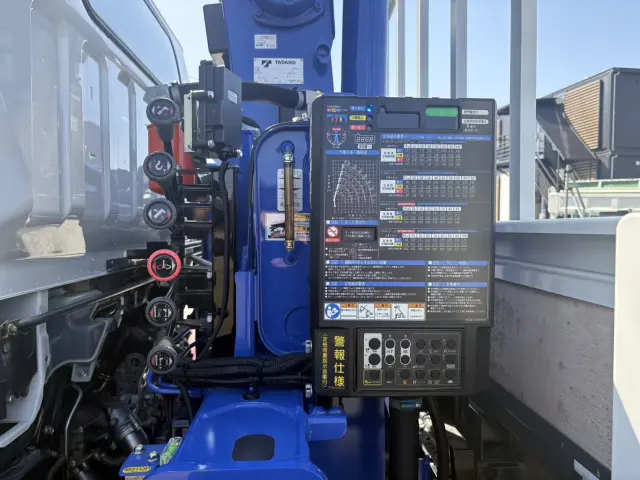 三菱 キャンター 2PG-FEB80(2WD)の写真19