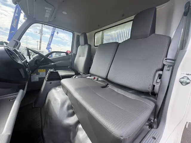 日野 デュトロ 2KG-XZU700X(2WD)の写真32