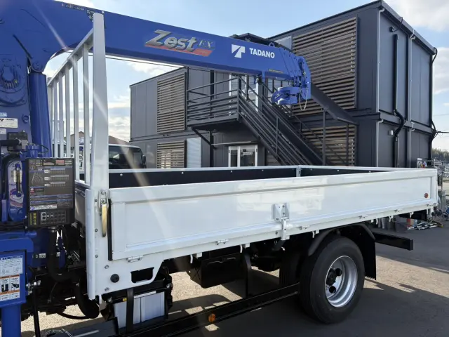 三菱 キャンター 2PG-FEB80(2WD)の写真7