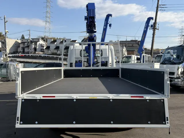 三菱 キャンター 2PG-FEB80(2WD)の写真9