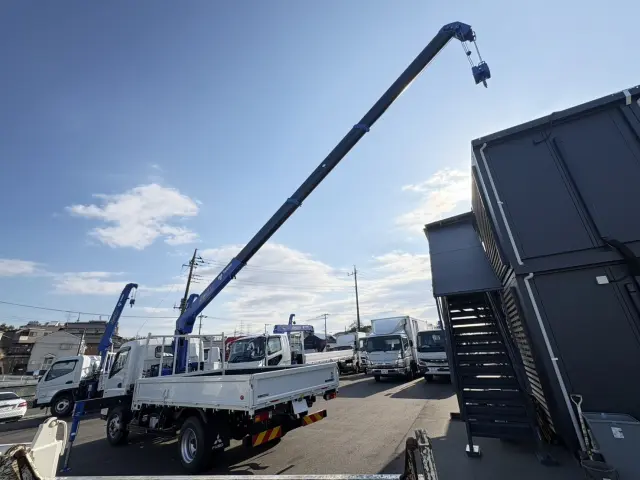 三菱 キャンター 2PG-FEB80(2WD)の写真14