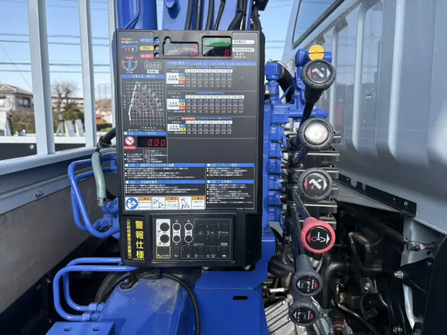 三菱 キャンター 2PG-FEB80(2WD)の写真19