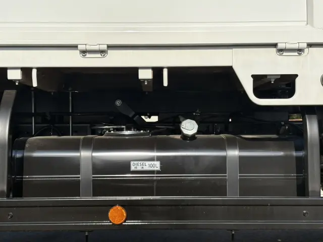 三菱 キャンター 2PG-FEB80(2WD)の写真30