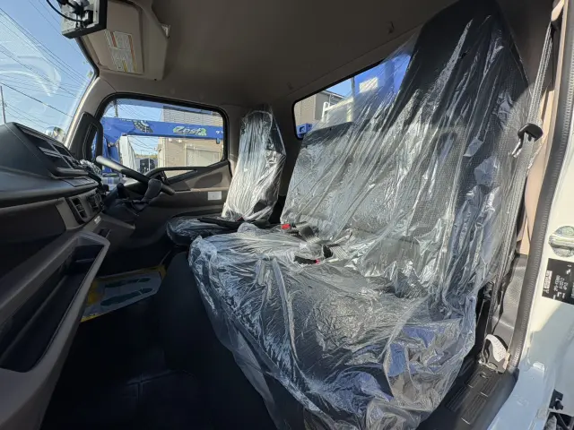 三菱 キャンター 2PG-FEB80(2WD)の写真36