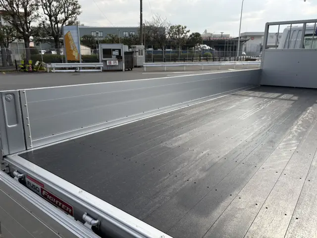 三菱 ファイター 2KG-FK62F(2WD)の写真10