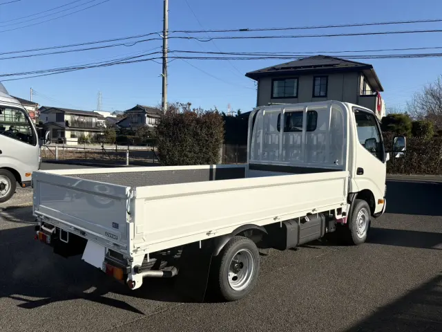 トヨタ ダイナ 3BF-TRY230(2WD)の写真3