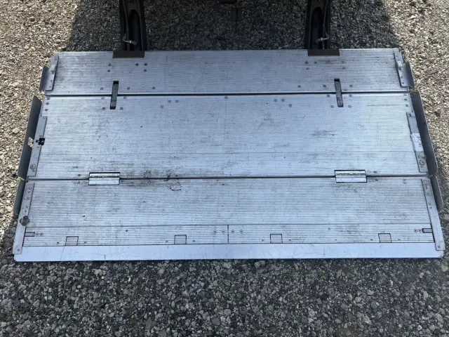 日野 デュトロ 2KG-XZU712M(2WD)の写真9