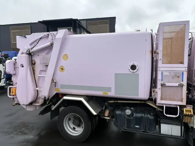 いすゞ エルフ TPG-NMR85N(2WD)の写真6