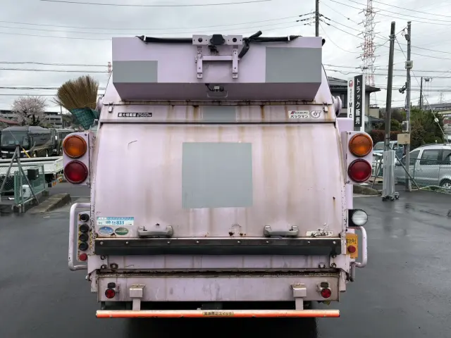 いすゞ エルフ TPG-NMR85N(2WD)の写真8