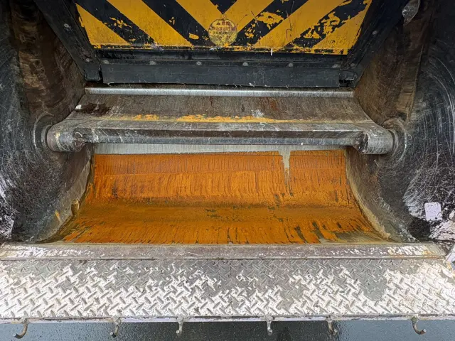 いすゞ エルフ TPG-NMR85N(2WD)の写真10