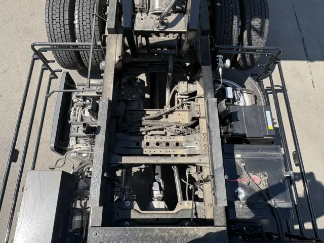 いすゞ フォワード 2RG-FTR90U4(2WD)の写真15