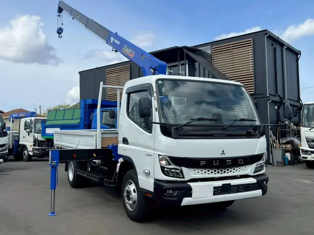 三菱 キャンター 2PG-FEB90(2WD)の写真2