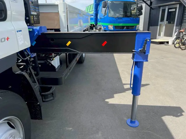 三菱 キャンター 2PG-FEB90(2WD)の写真17