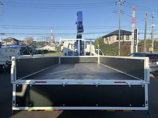 三菱 キャンター 2PG-FEB90(2WD)の写真7