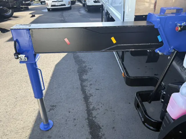 三菱 キャンター 2PG-FEB90(2WD)の写真16