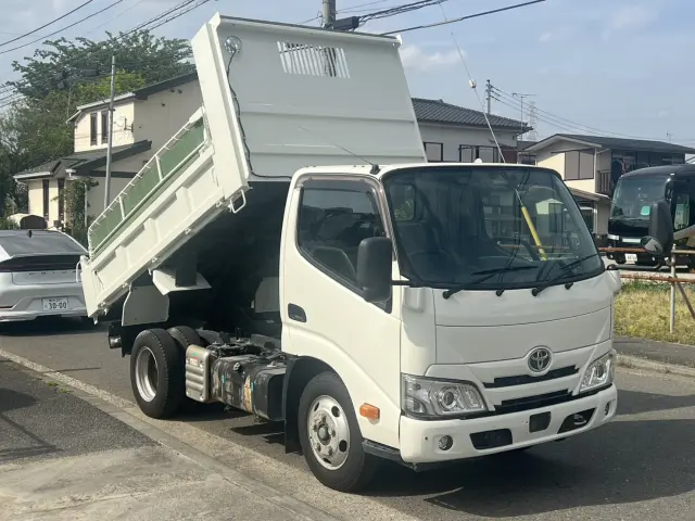 トヨタ ダイナ 2RG-XZU600D(2WD)の写真2