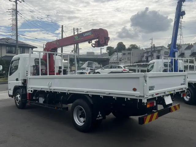 三菱 キャンター 2PG-FEB80(2WD)の写真4