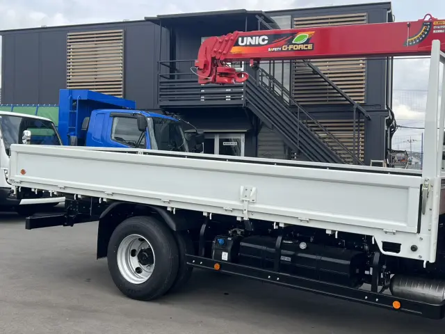 三菱 キャンター 2PG-FEB80(2WD)の写真6