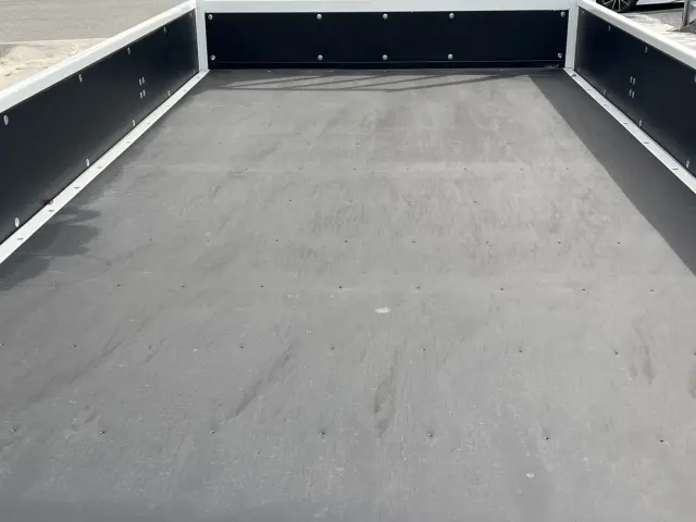 三菱 キャンター 2PG-FEB80(2WD)の写真12