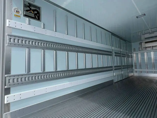 日野 レンジャー 2KG-FD2ABG(2WD)の写真12