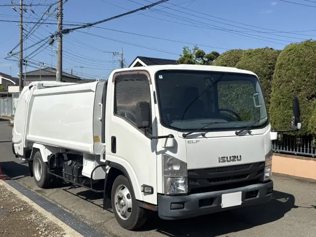 いすゞ エルフ TPG-NPR85N(2WD)の写真2