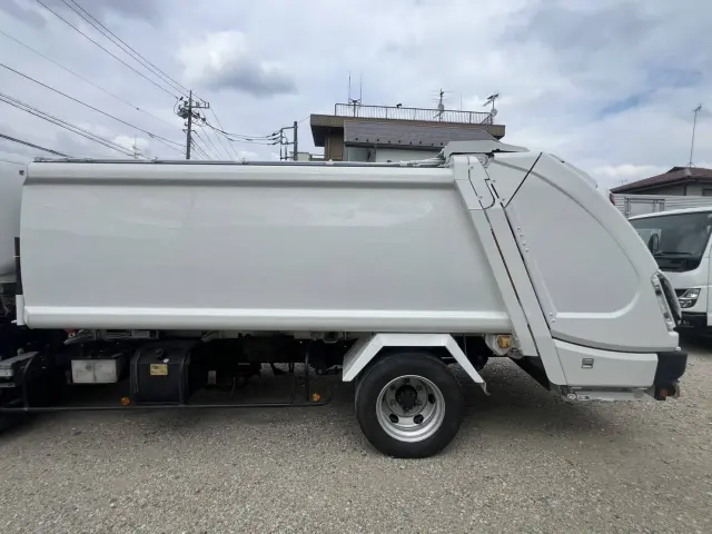 いすゞ エルフ TPG-NPR85N(2WD)の写真6