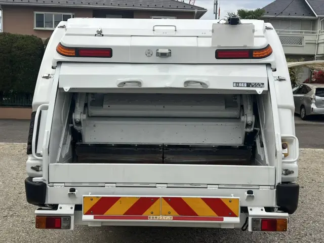 いすゞ エルフ TPG-NPR85N(2WD)の写真9