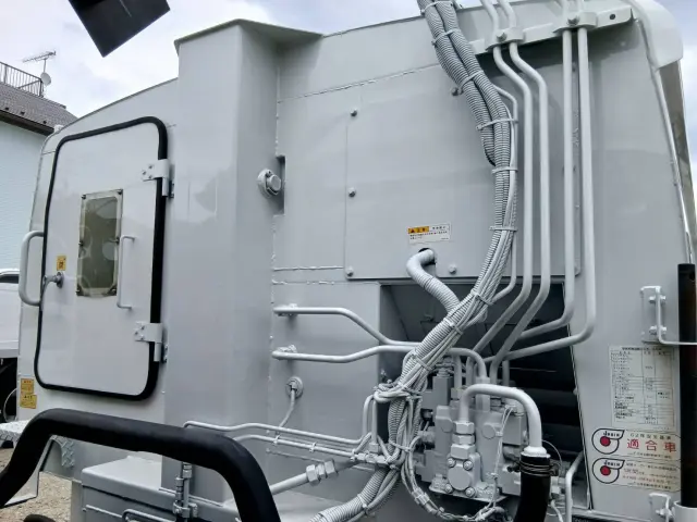 いすゞ エルフ TPG-NPR85N(2WD)の写真20