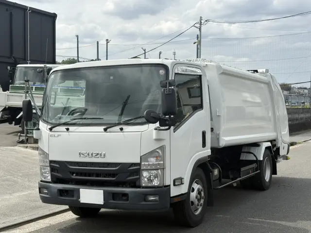 いすゞ エルフ TPG-NPR85YN(2WD)の写真1