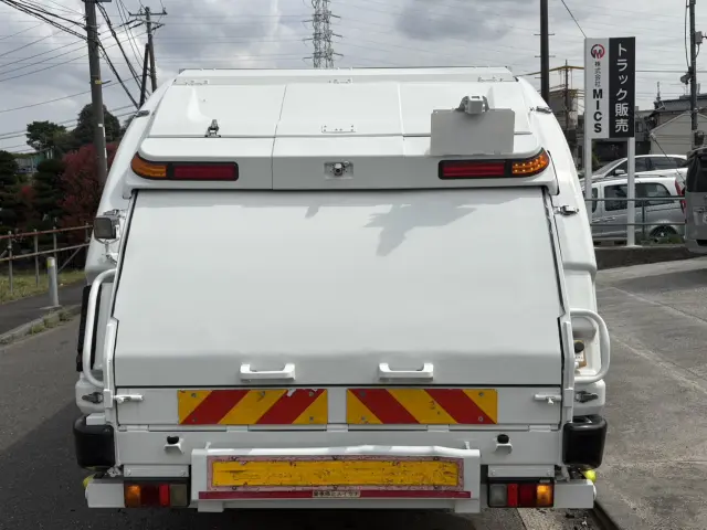 いすゞ エルフ TPG-NPR85YN(2WD)の写真8