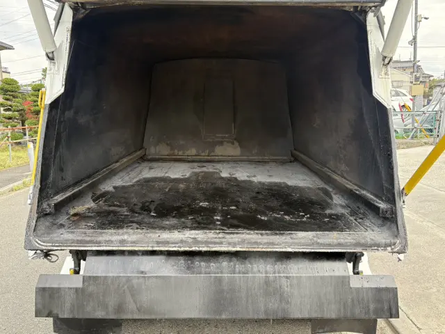 いすゞ エルフ TPG-NPR85YN(2WD)の写真18