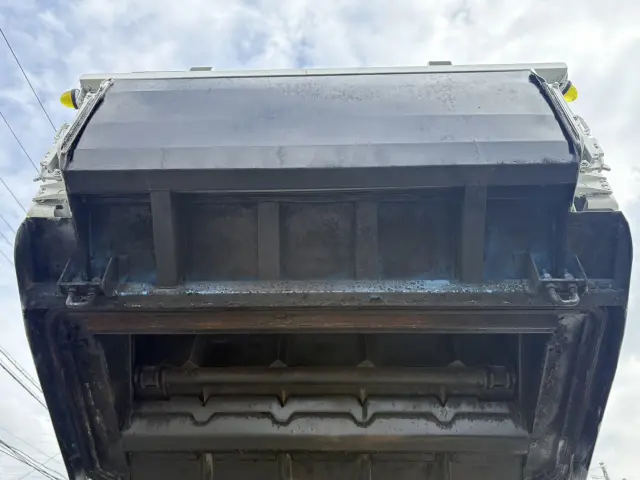 いすゞ エルフ TPG-NPR85YN(2WD)の写真21