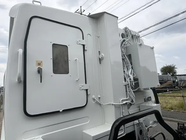 いすゞ エルフ TPG-NPR85YN(2WD)の写真24