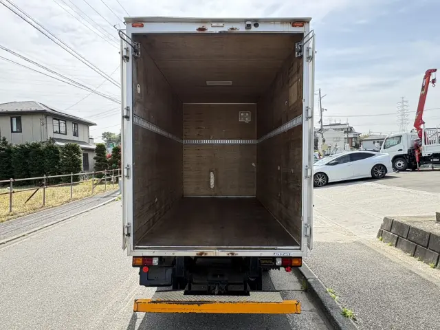 トヨタ ダイナ ABF-TRY230(2WD)の写真9