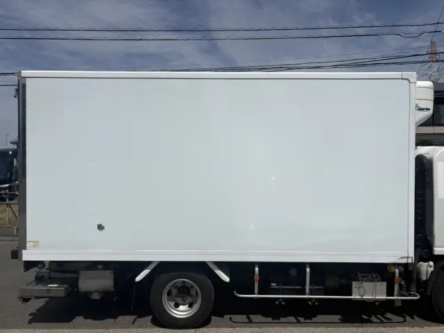 いすゞ エルフ TPG-NPR85AN(2WD)の写真6