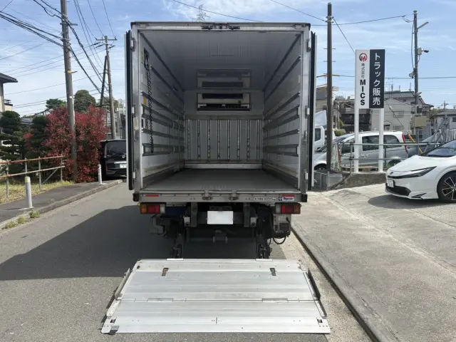 いすゞ エルフ TPG-NPR85AN(2WD)の写真9