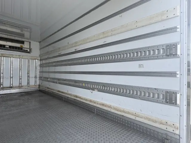 いすゞ エルフ TPG-NPR85AN(2WD)の写真13