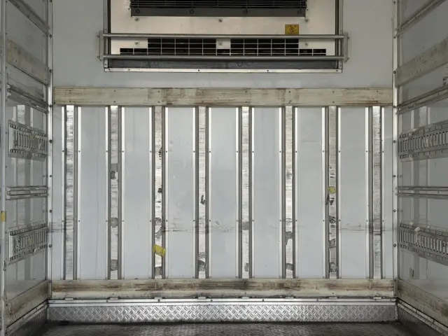 いすゞ エルフ TPG-NPR85AN(2WD)の写真16