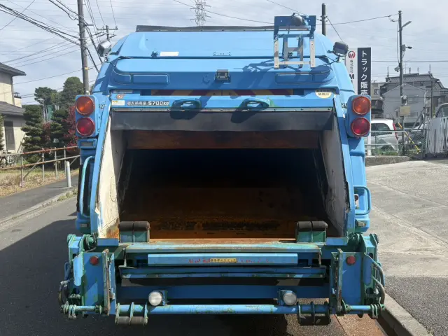 いすゞ フォワード LPG-FTR90S2(2WD)の写真9