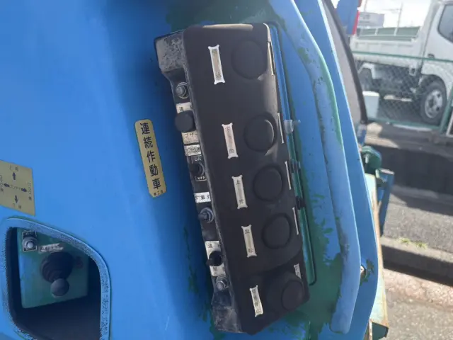 いすゞ フォワード LPG-FTR90S2(2WD)の写真15