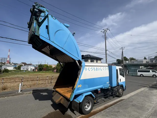 いすゞ フォワード LPG-FTR90S2(2WD)の写真16