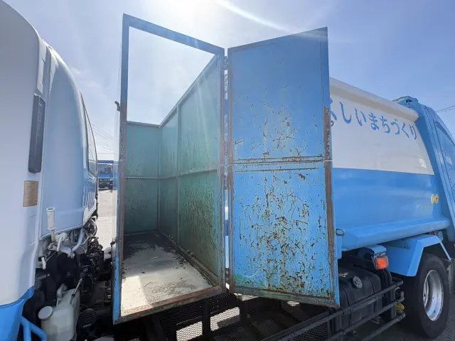 いすゞ フォワード LPG-FTR90S2(2WD)の写真24