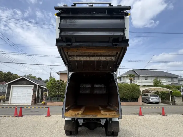 三菱 ファイター TKG-FK71F(2WD)の写真16